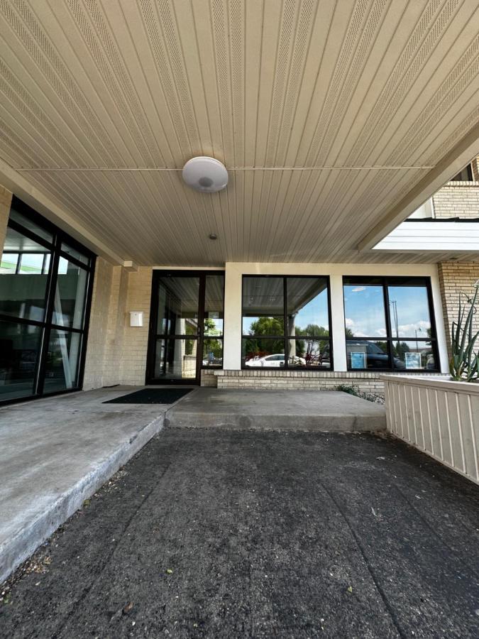 Valued Stay Aloha Madison Luaran gambar