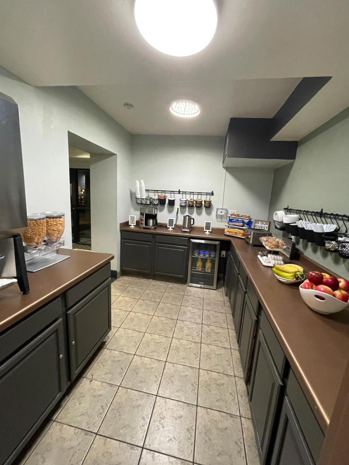 Valued Stay Aloha Madison Luaran gambar